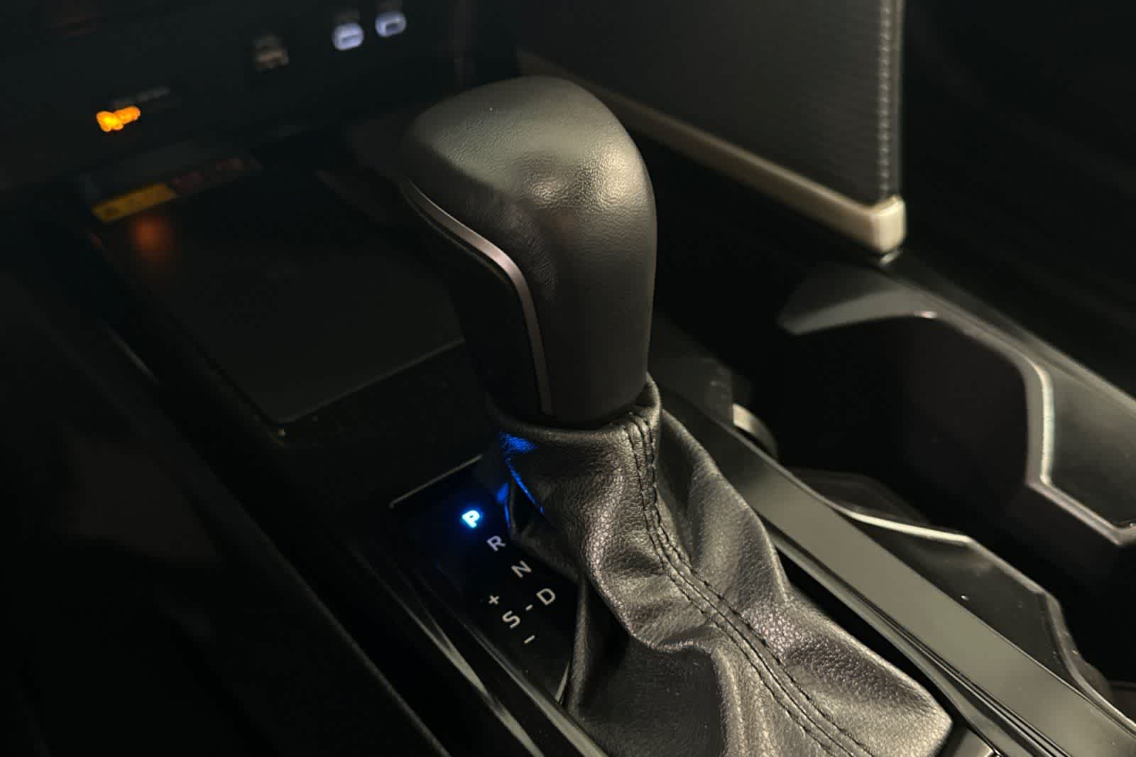 Thumbnail: 2025 Toyota Camry - 25