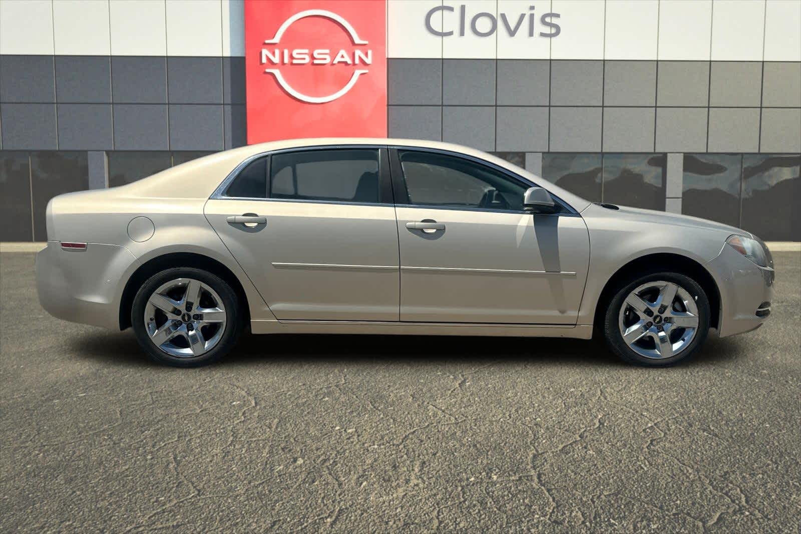 Thumbnail: 2010 Chevrolet Malibu - 9