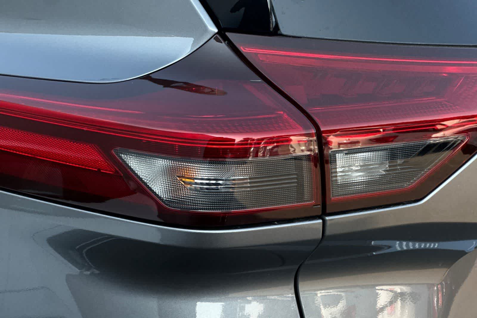 Thumbnail: 2026 Nissan Rogue - 17