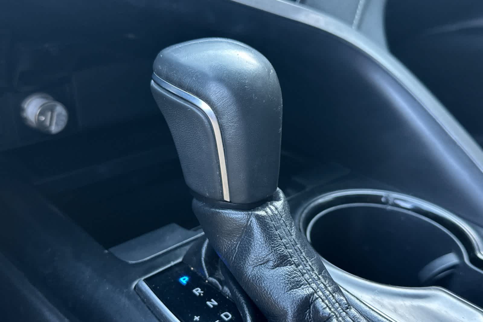 Thumbnail: 2019 Toyota Camry - 22