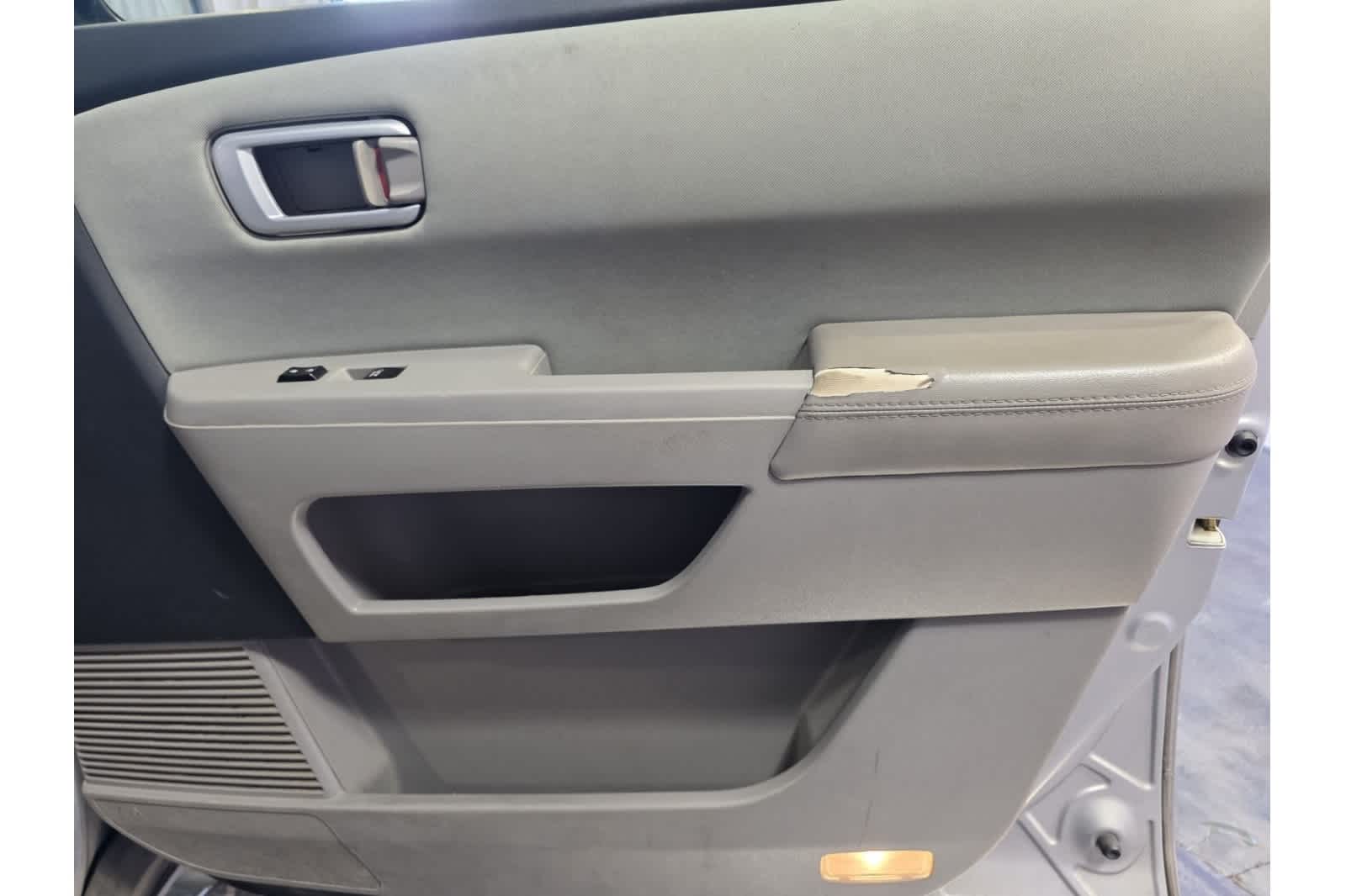 Thumbnail: 2015 Honda Pilot - 13