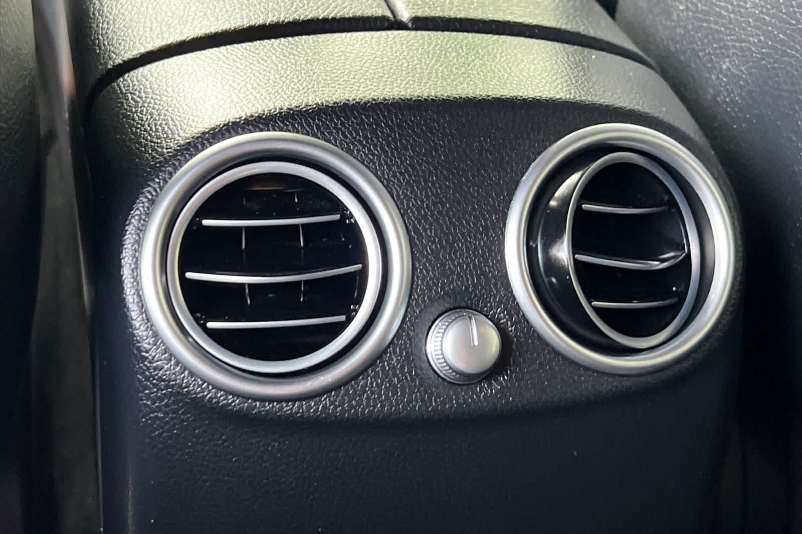 Thumbnail: 2018 Mercedes-Benz GLC - 15