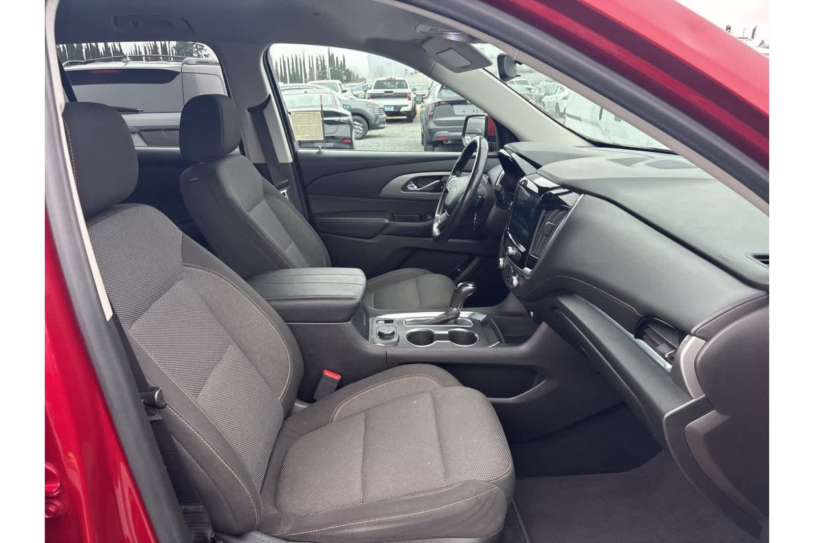 Thumbnail: 2019 Chevrolet Traverse - 14