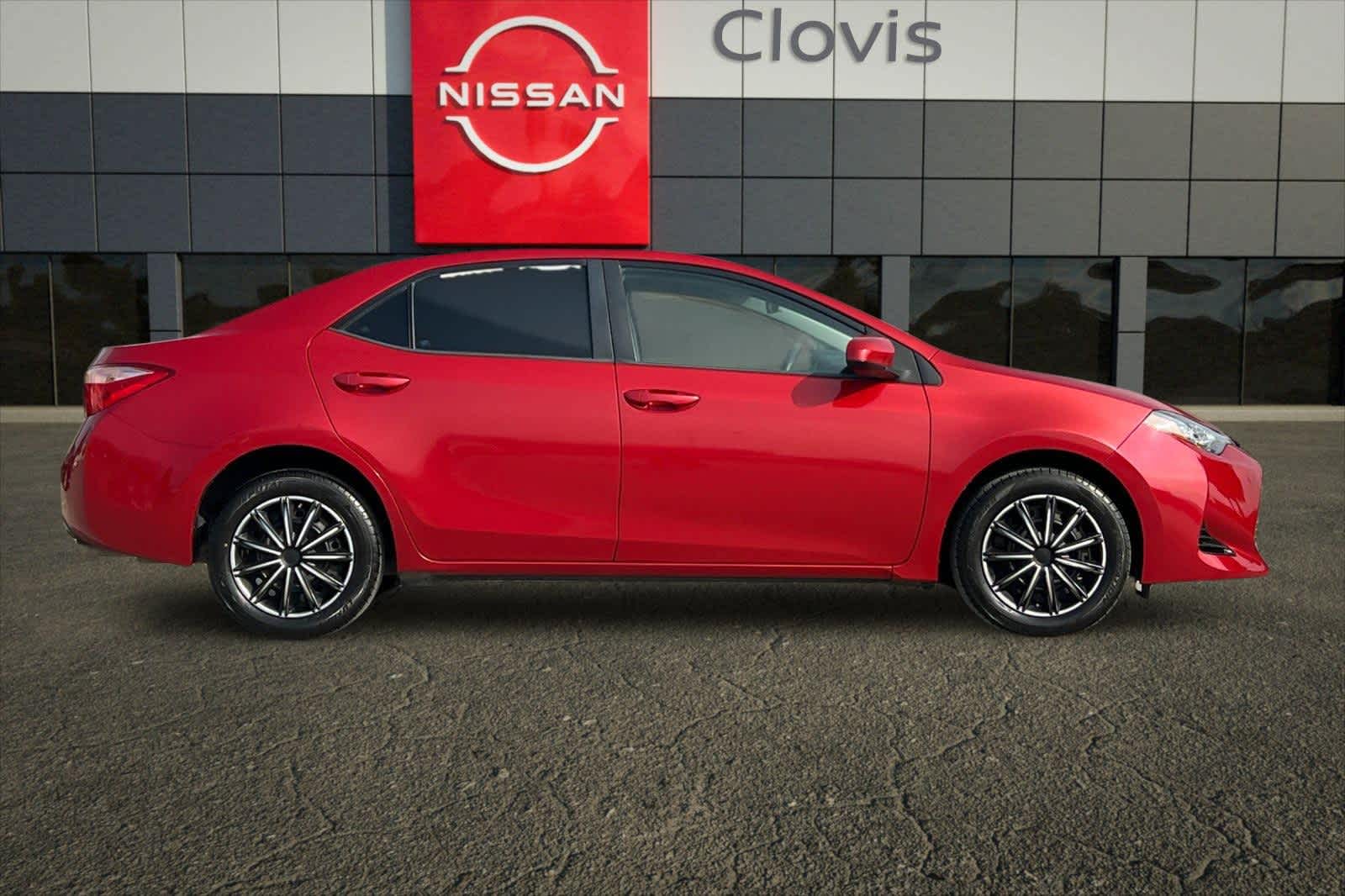 Thumbnail: 2017 Toyota Corolla - 9