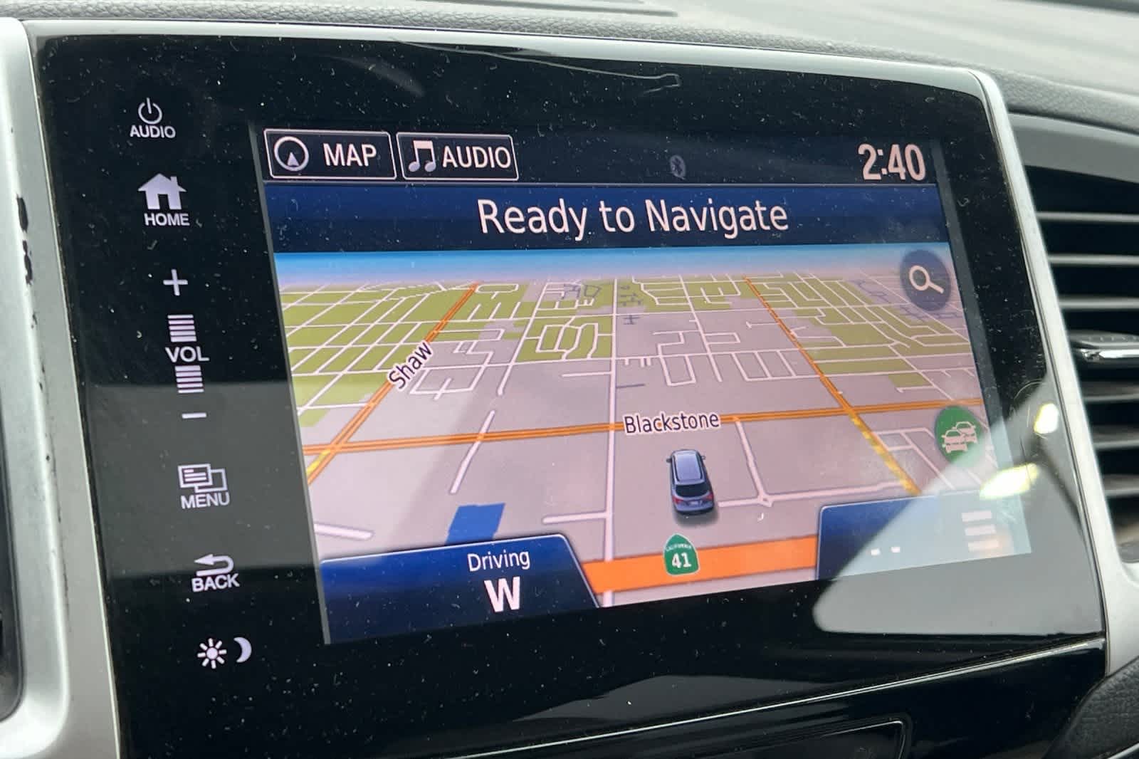 Thumbnail: 2017 Honda Pilot - 21