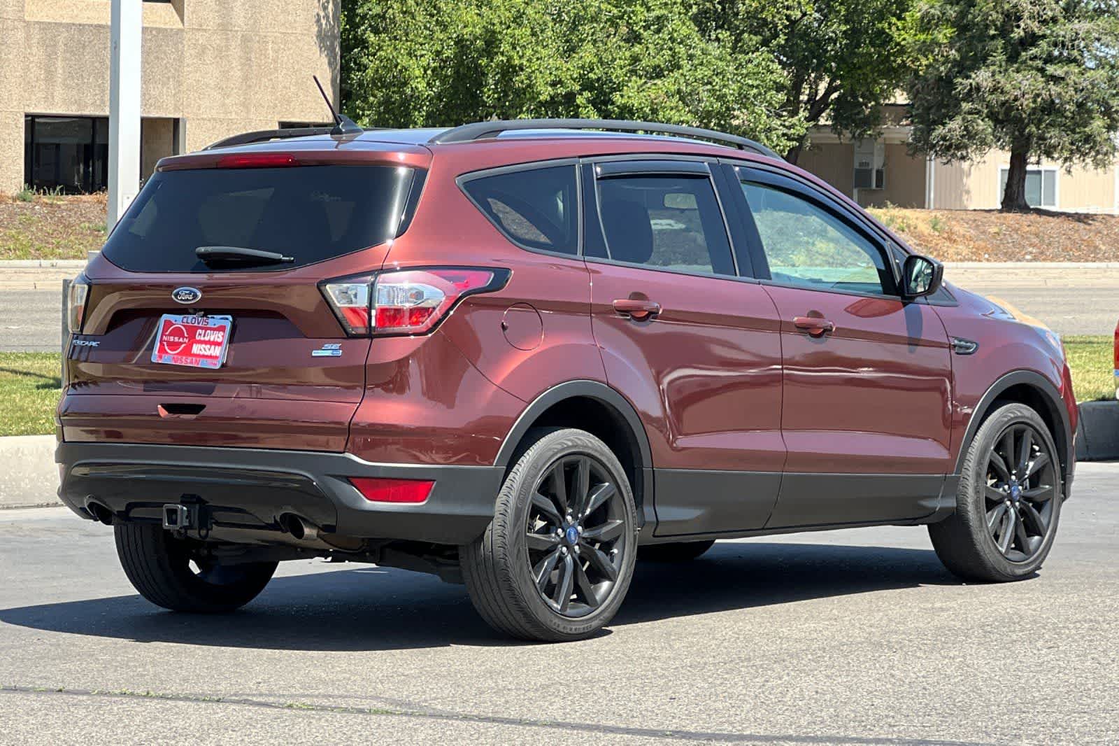 Thumbnail: 2018 Ford Escape - 3