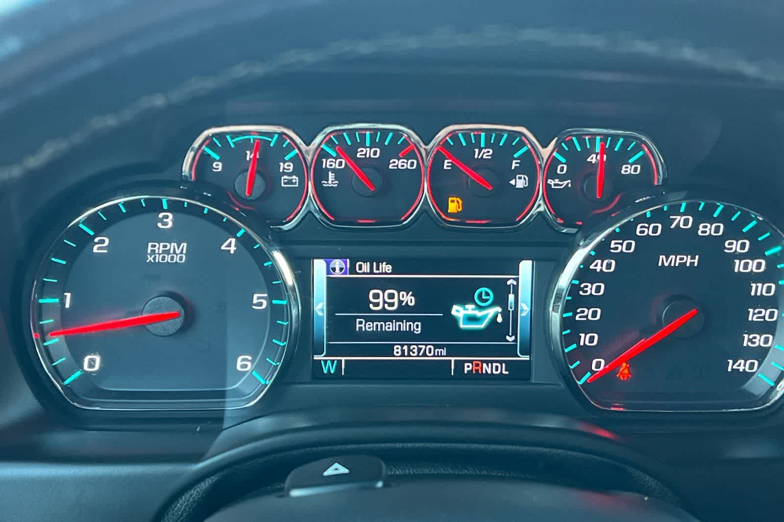 Thumbnail: 2020 Chevrolet Tahoe - 35