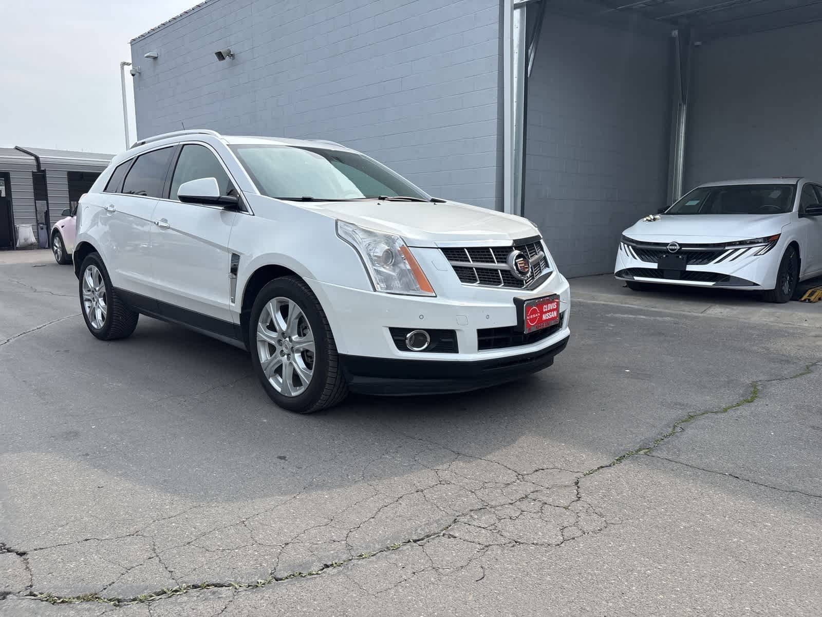 Thumbnail: 2011 Cadillac SRX - 9