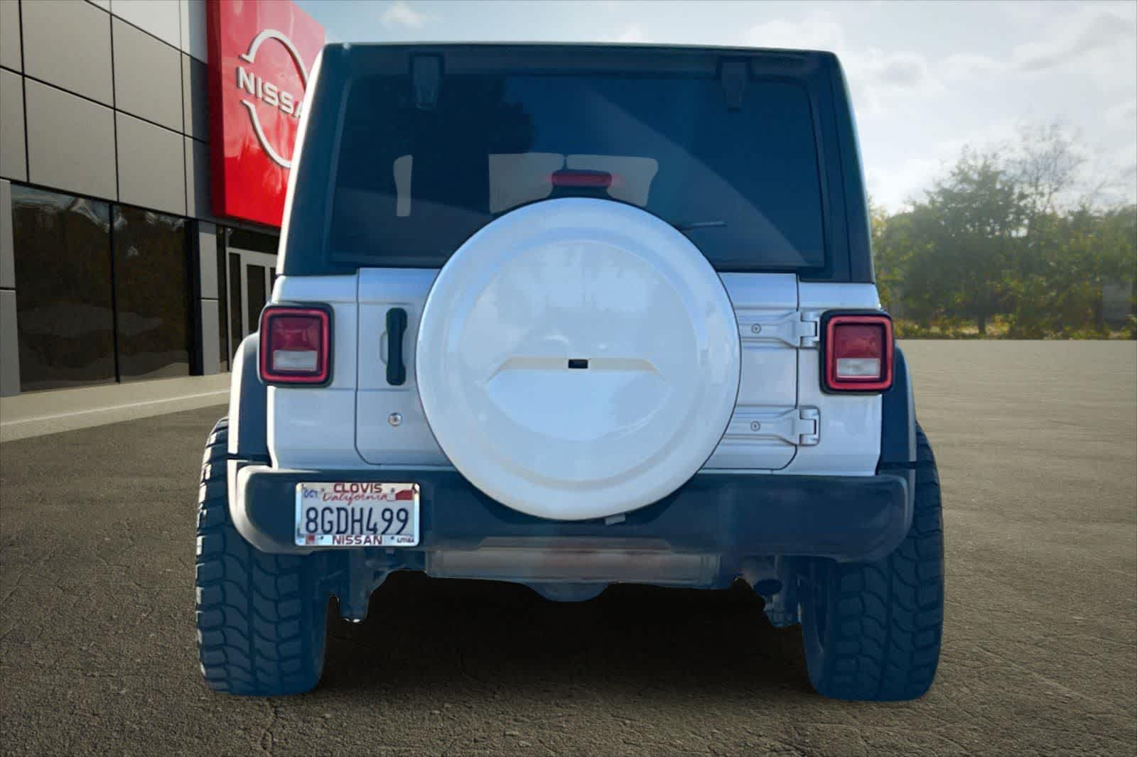 Thumbnail: 2018 Jeep Wrangler - 8