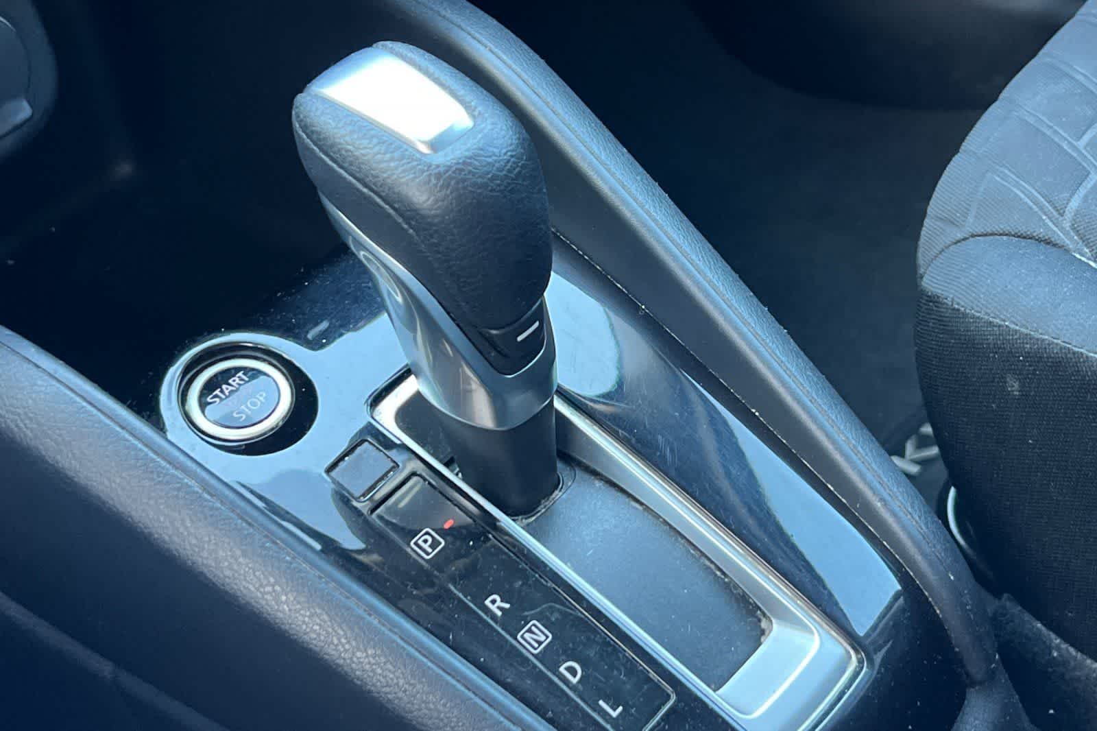 Thumbnail: 2021 Nissan Kicks - 24