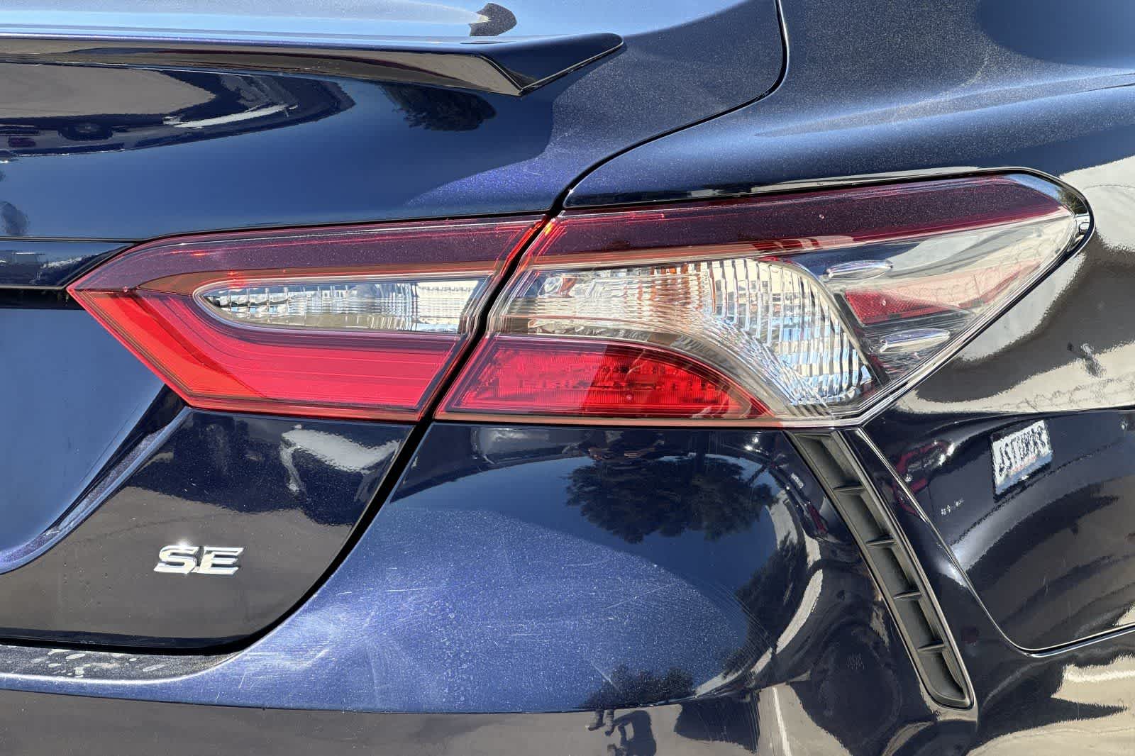 Thumbnail: 2021 Toyota Camry - 16