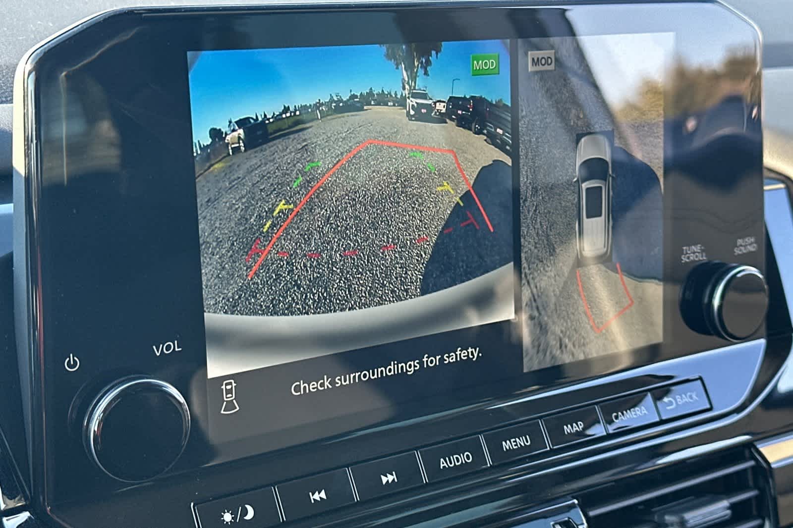 Thumbnail: 2025 Nissan Pathfinder - 25