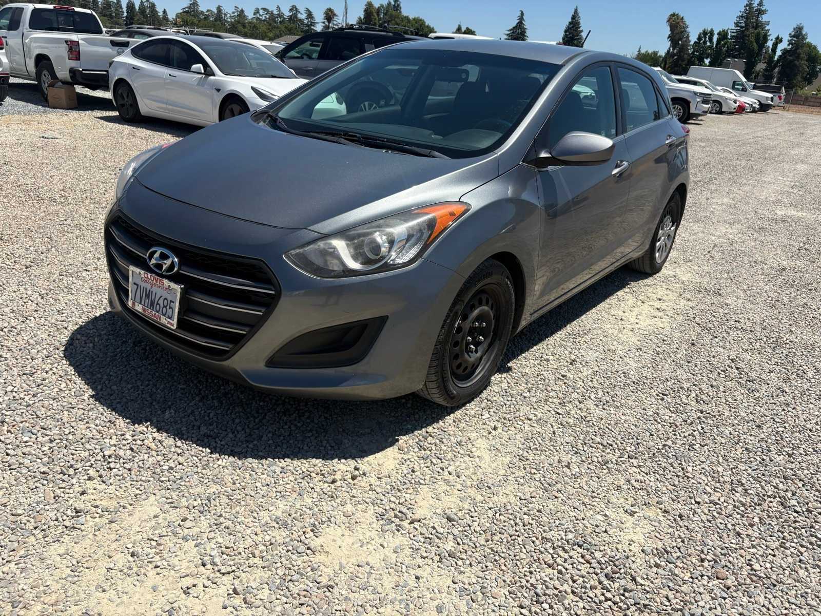 Thumbnail: 2017 Hyundai Elantra - 8