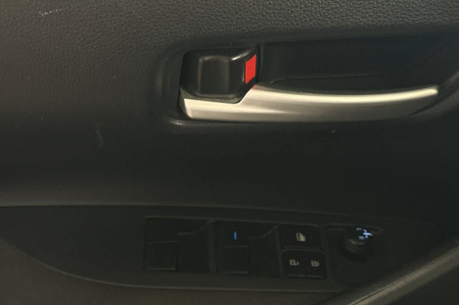 Thumbnail: 2021 Toyota Corolla - 15