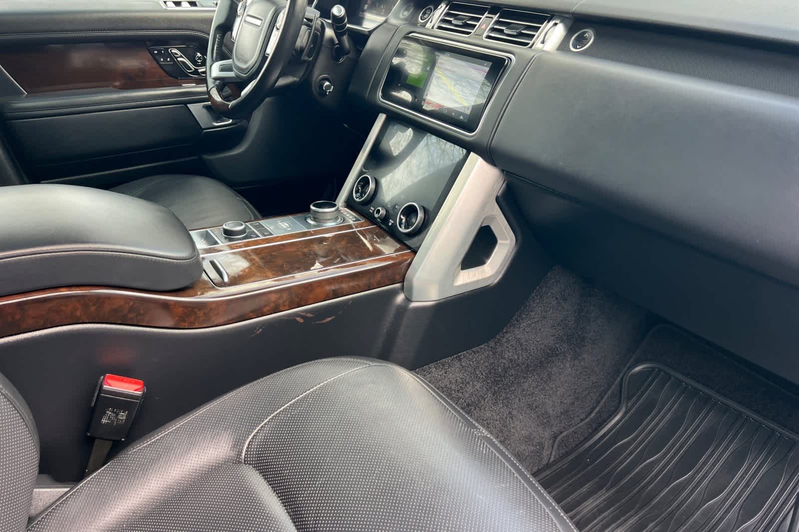 Thumbnail: 2021 Land Rover Range Rover - 19