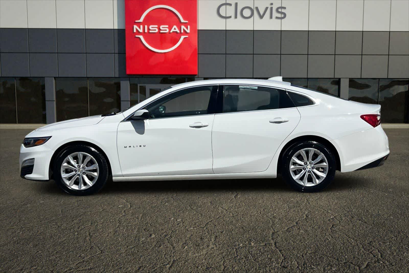 Thumbnail: 2023 Chevrolet Malibu - 6