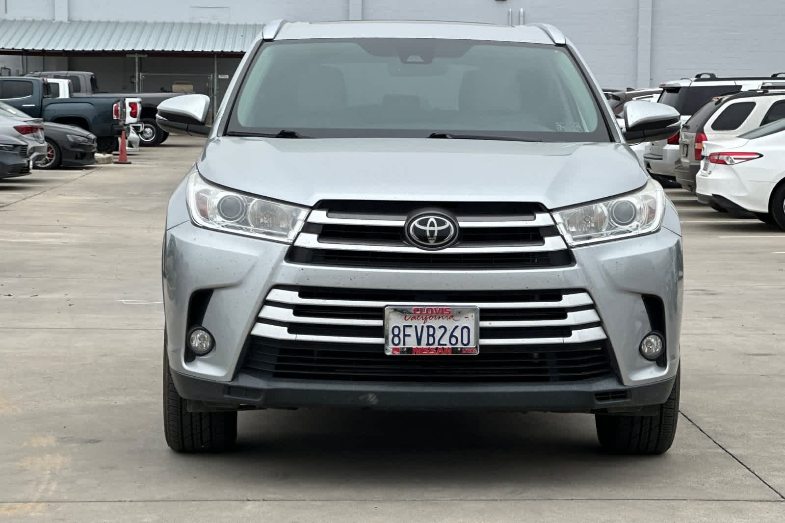 Thumbnail: 2019 Toyota Highlander - 11