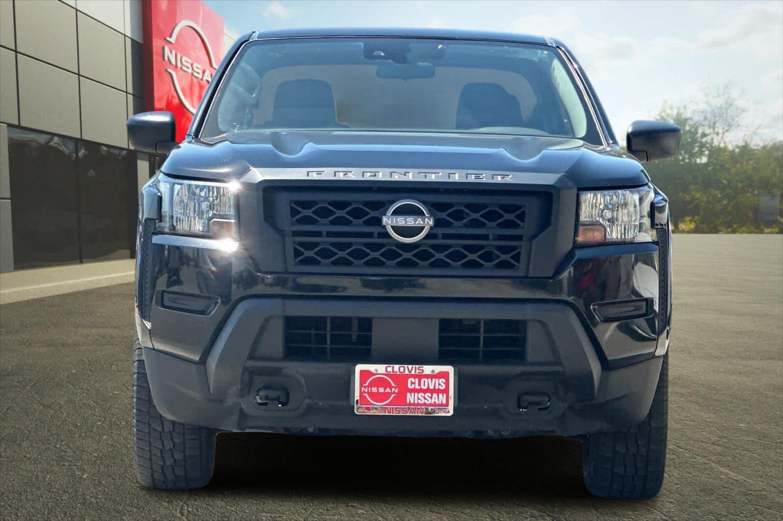 Thumbnail: 2022 Nissan Frontier - 11