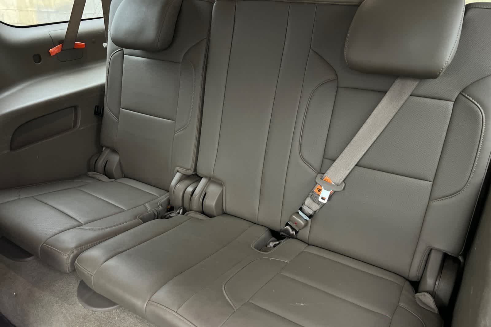 Thumbnail: 2016 Chevrolet Suburban - 18