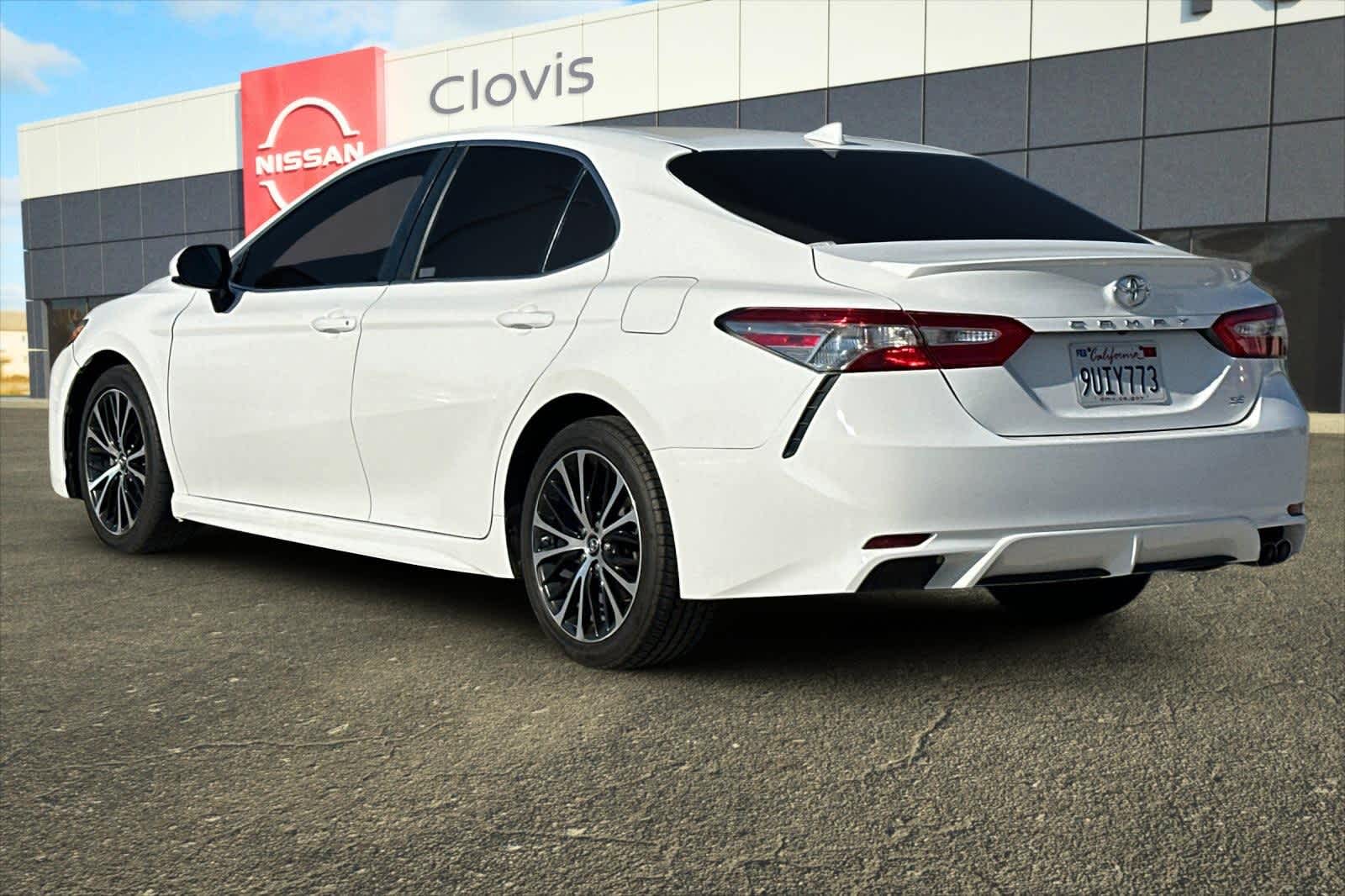 Thumbnail: 2019 Toyota Camry - 6