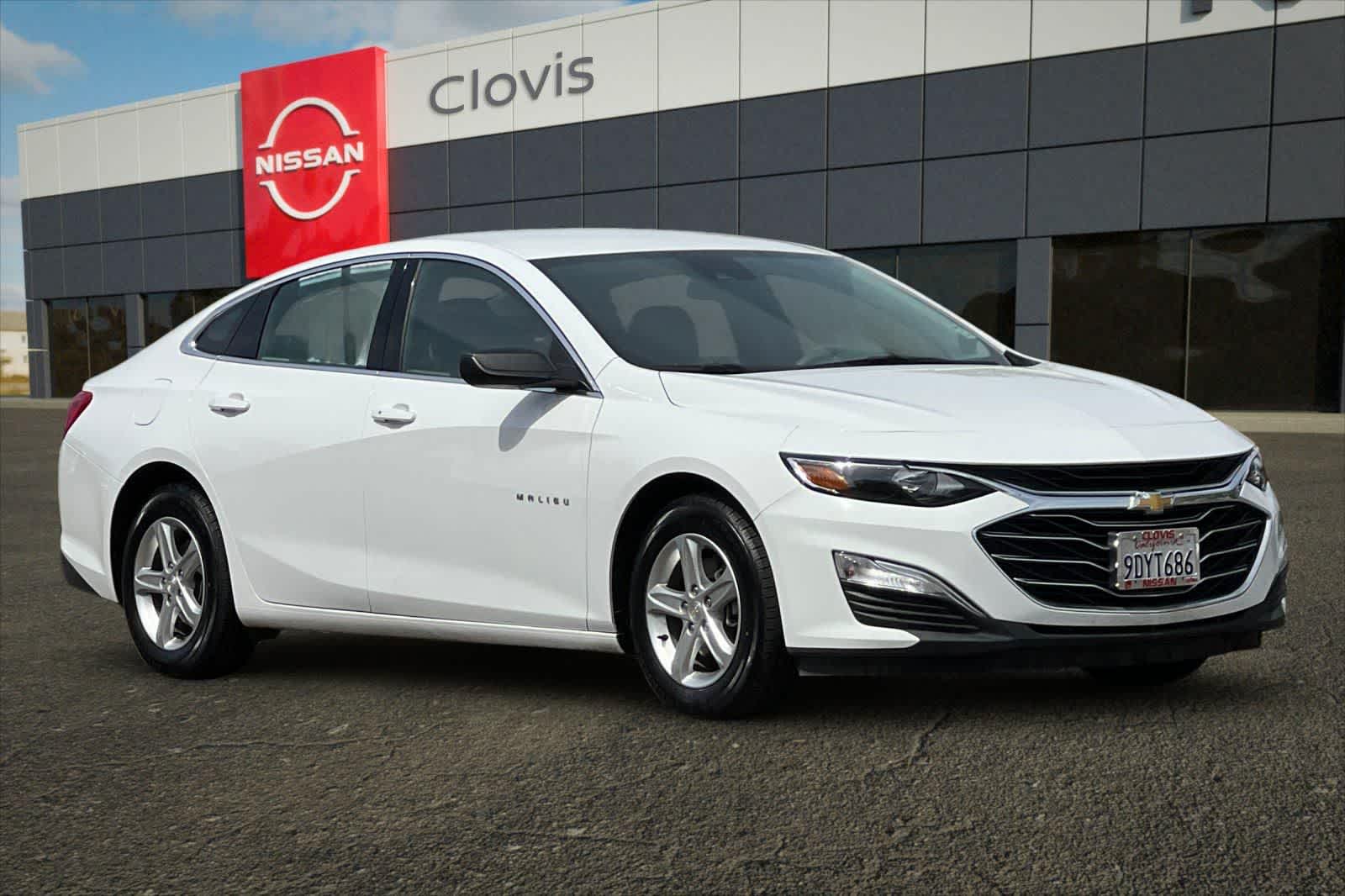 Thumbnail: 2023 Chevrolet Malibu - 10