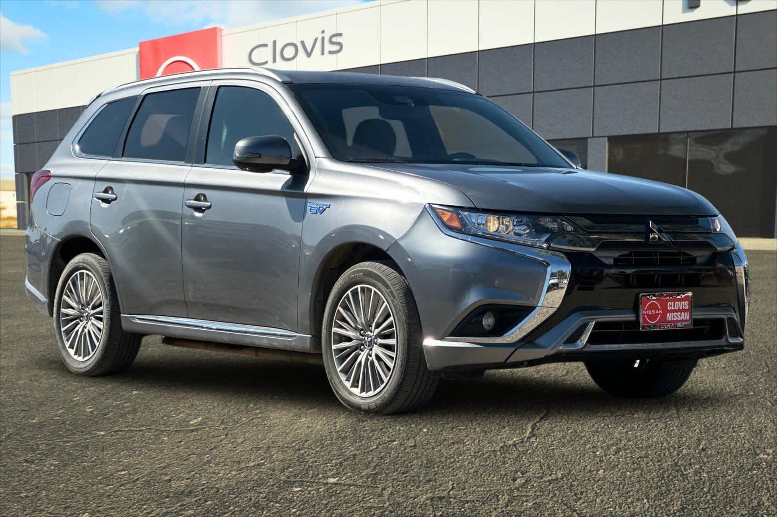 Thumbnail: 2022 Mitsubishi Outlander - 10