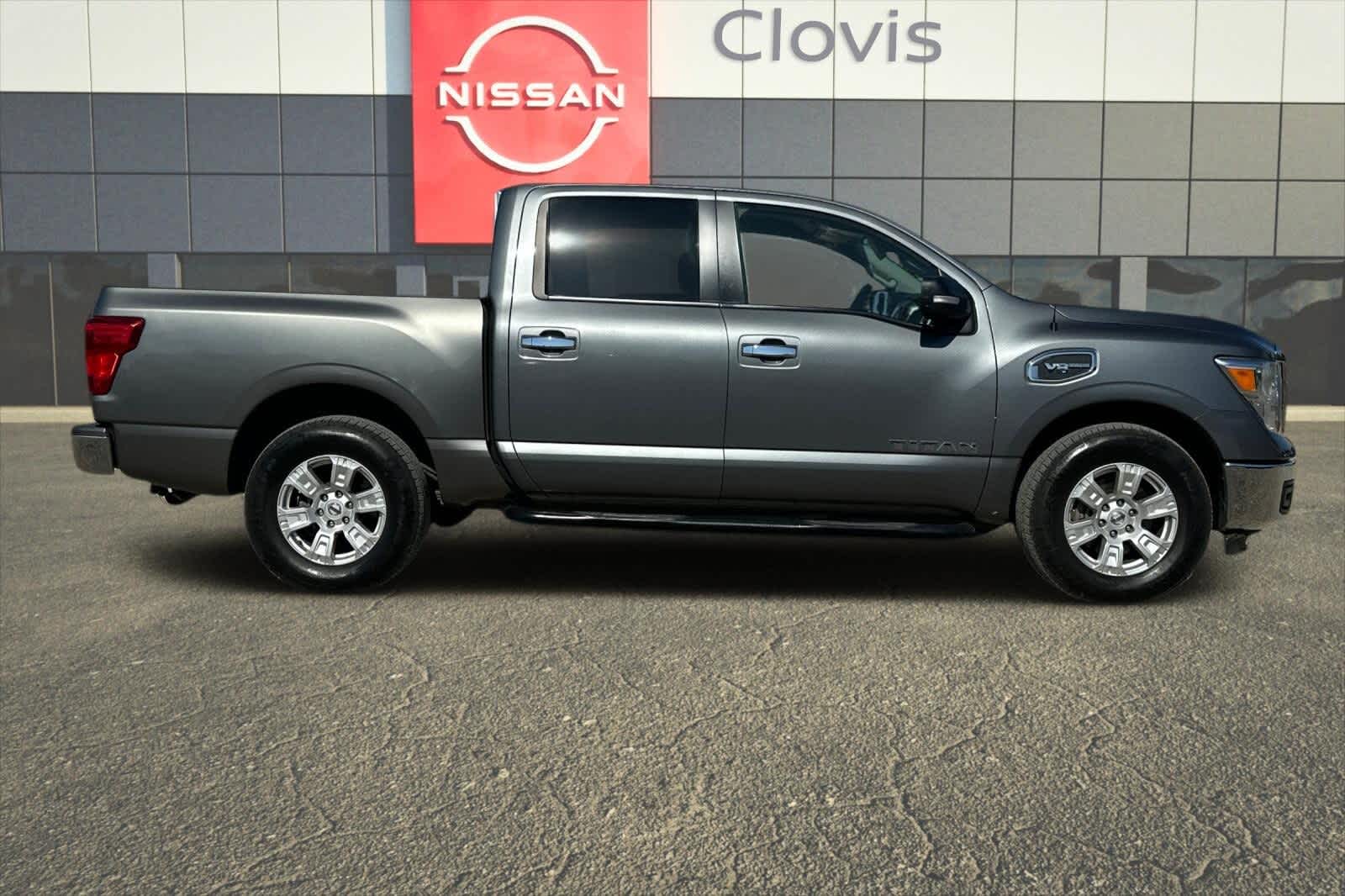 Thumbnail: 2017 Nissan Titan - 9