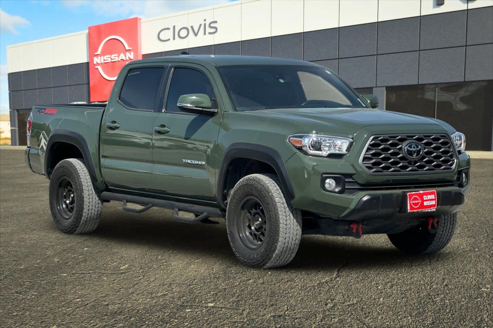 Thumbnail: 2022 Toyota Tacoma - 10