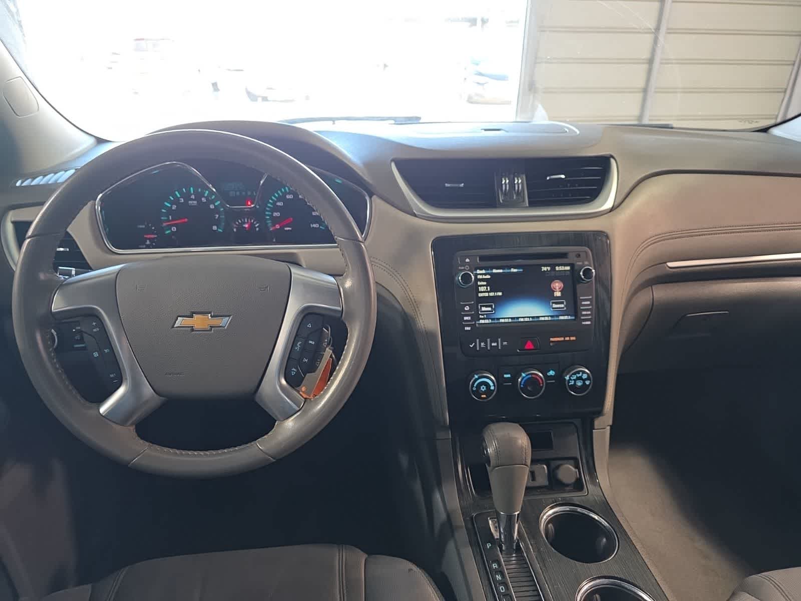 Thumbnail: 2016 Chevrolet Traverse - 15