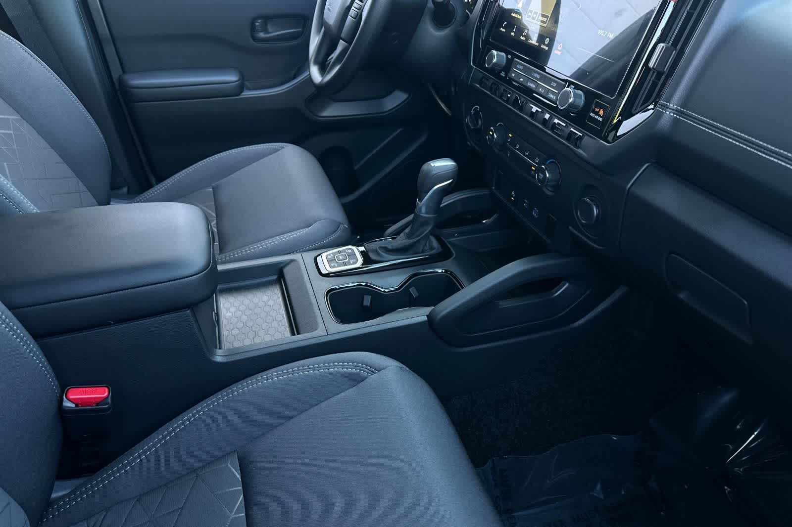 Thumbnail: 2026 Nissan Frontier - 16