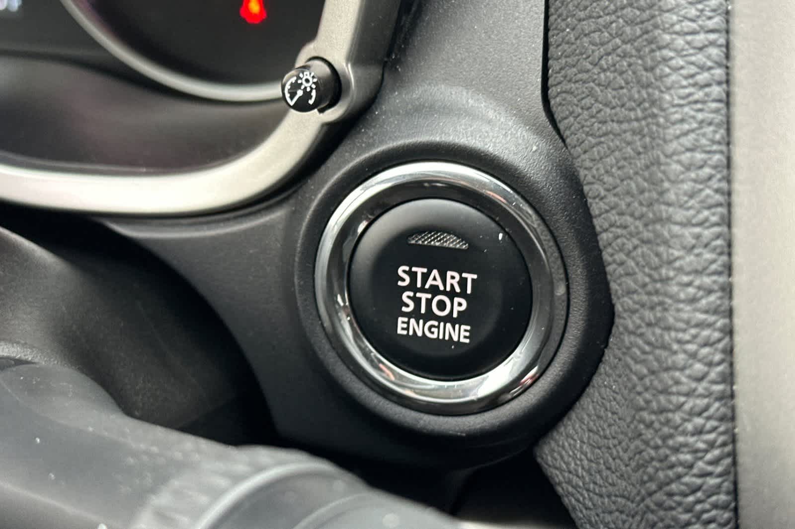 Thumbnail: 2025 Mitsubishi Eclipse Cross - 27