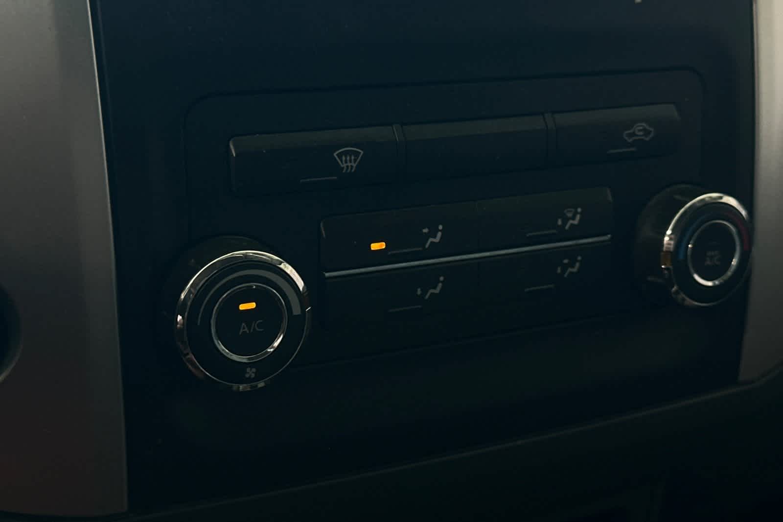 Thumbnail: 2015 Nissan Frontier - 21