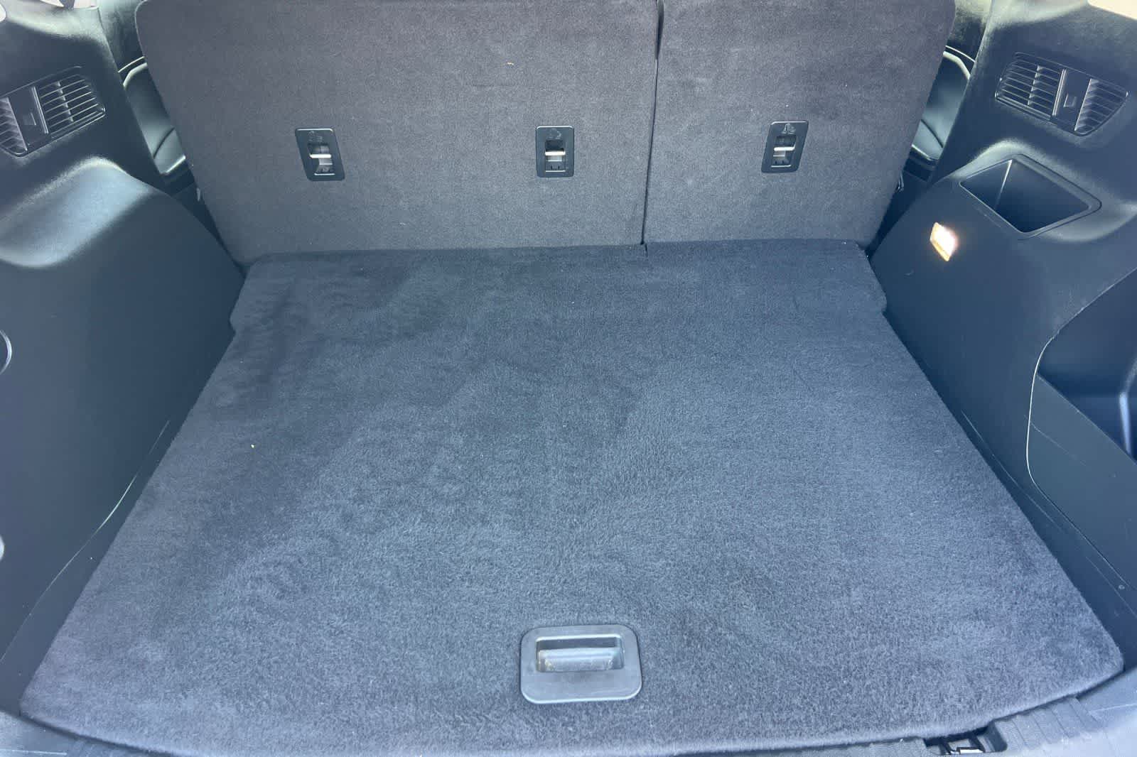 Thumbnail: 2020 Ford Edge - 19