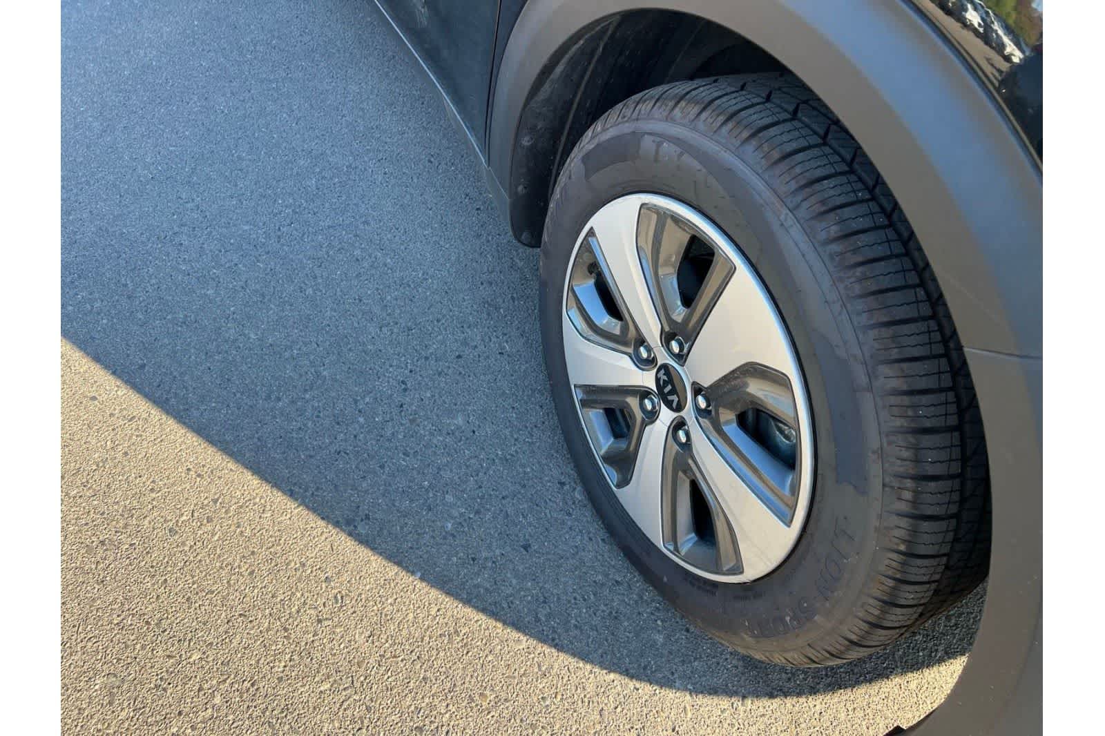 Thumbnail: 2018 Kia Niro - 26