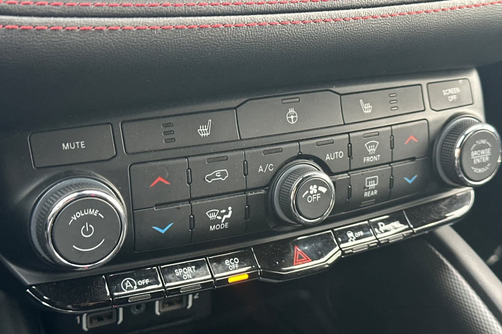 Thumbnail: 2024 Dodge Durango - 22