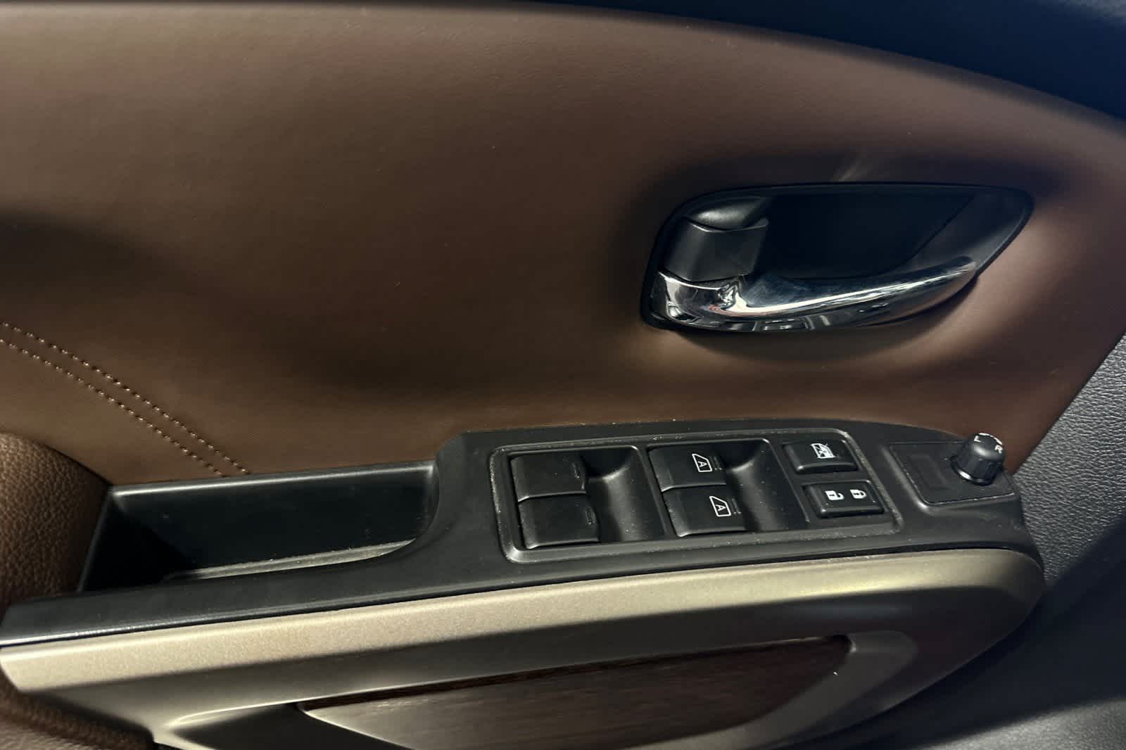 Thumbnail: 2023 Nissan Titan - 15