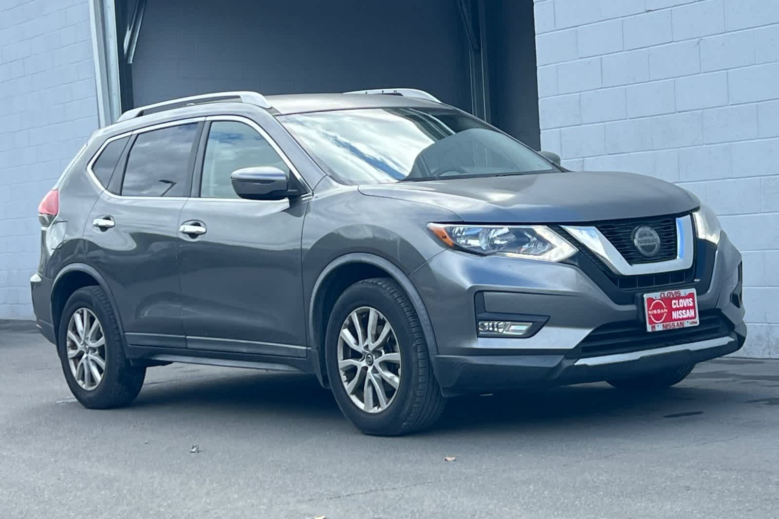 Thumbnail: 2018 Nissan Rogue - 10