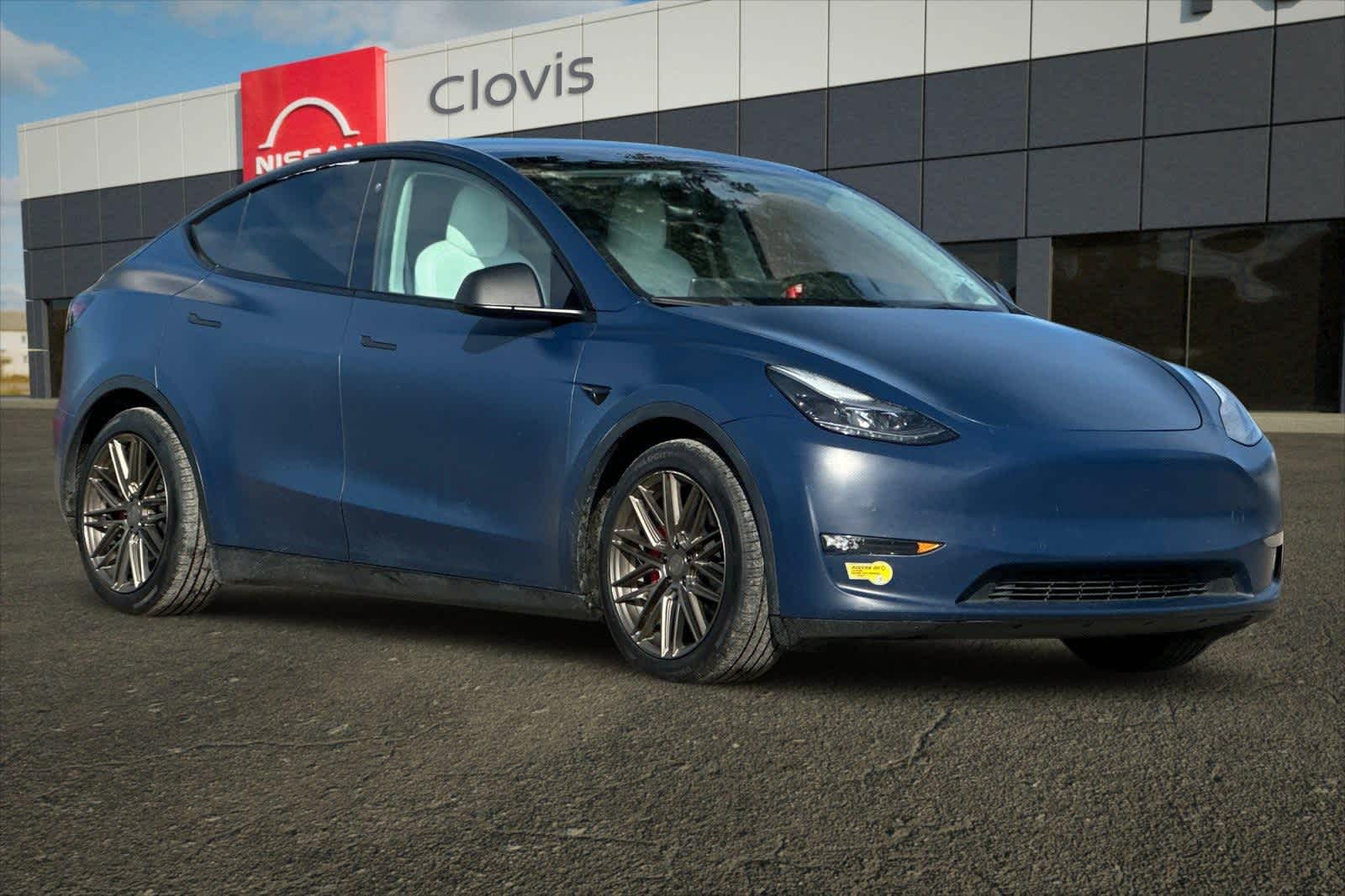 Thumbnail: 2022 Tesla Model Y - 10
