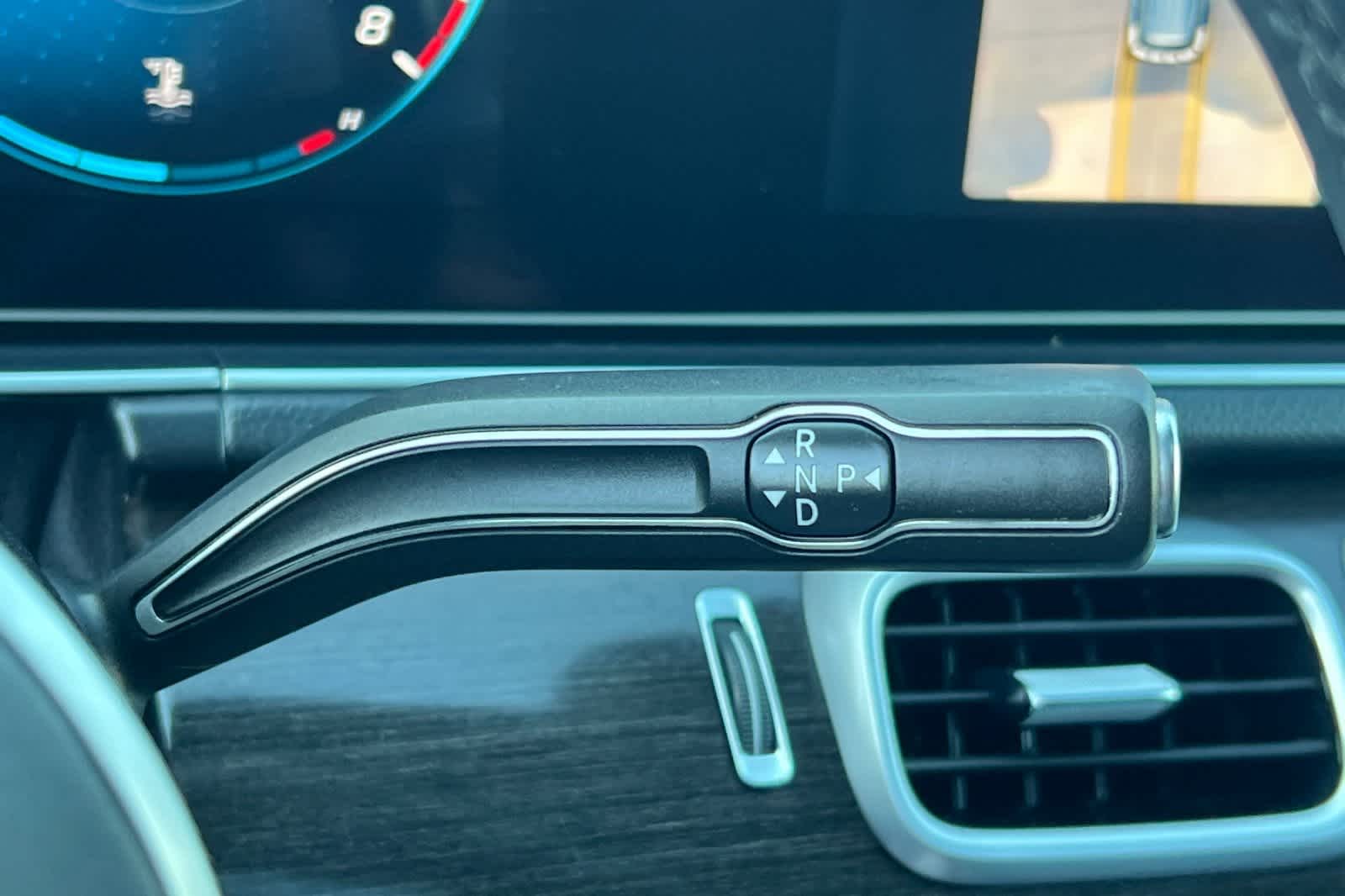 Thumbnail: 2020 Mercedes-Benz GLE - 29