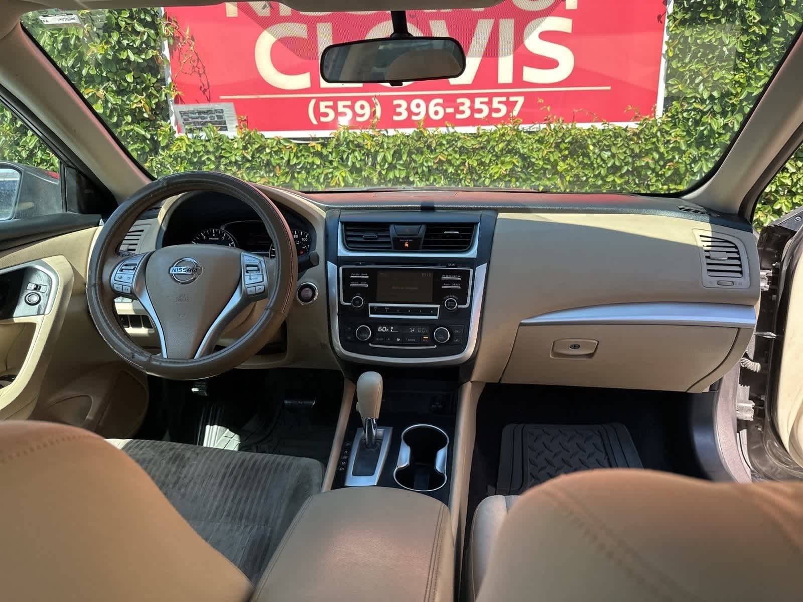 2016 Nissan Altima SV 18