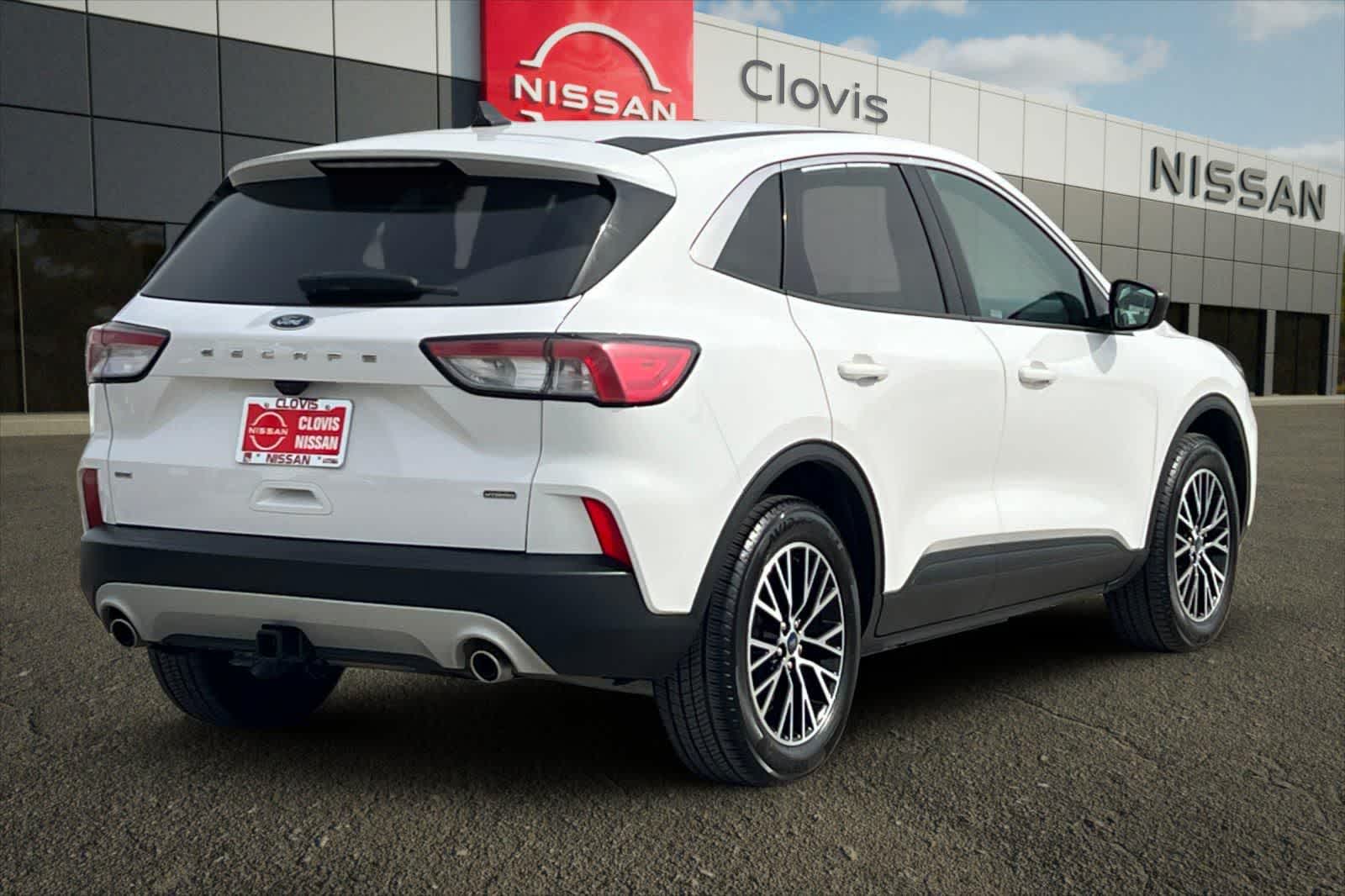 Thumbnail: 2022 Ford Escape - 3