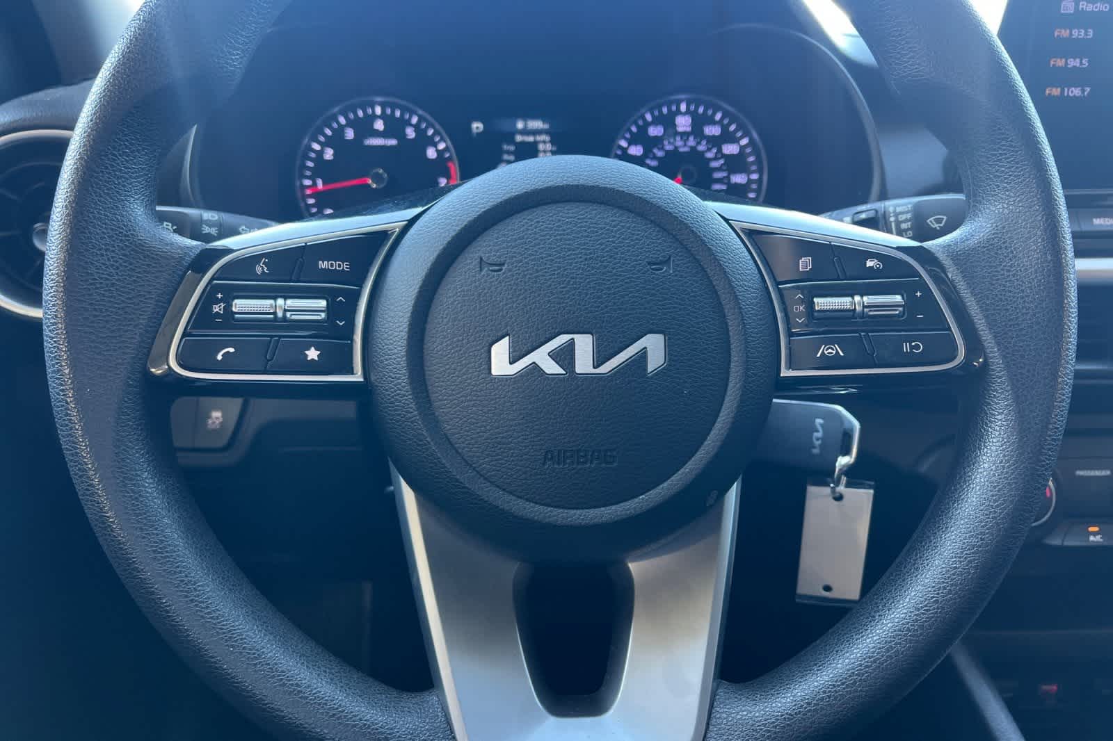 Thumbnail: 2023 Kia Forte - 25