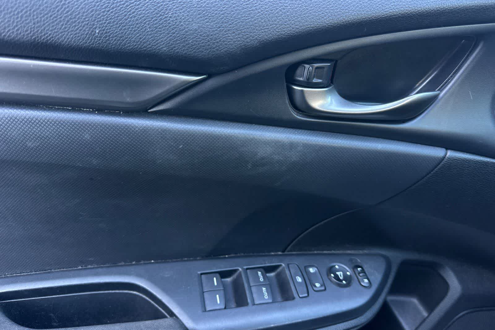 Thumbnail: 2019 Honda Civic - 15