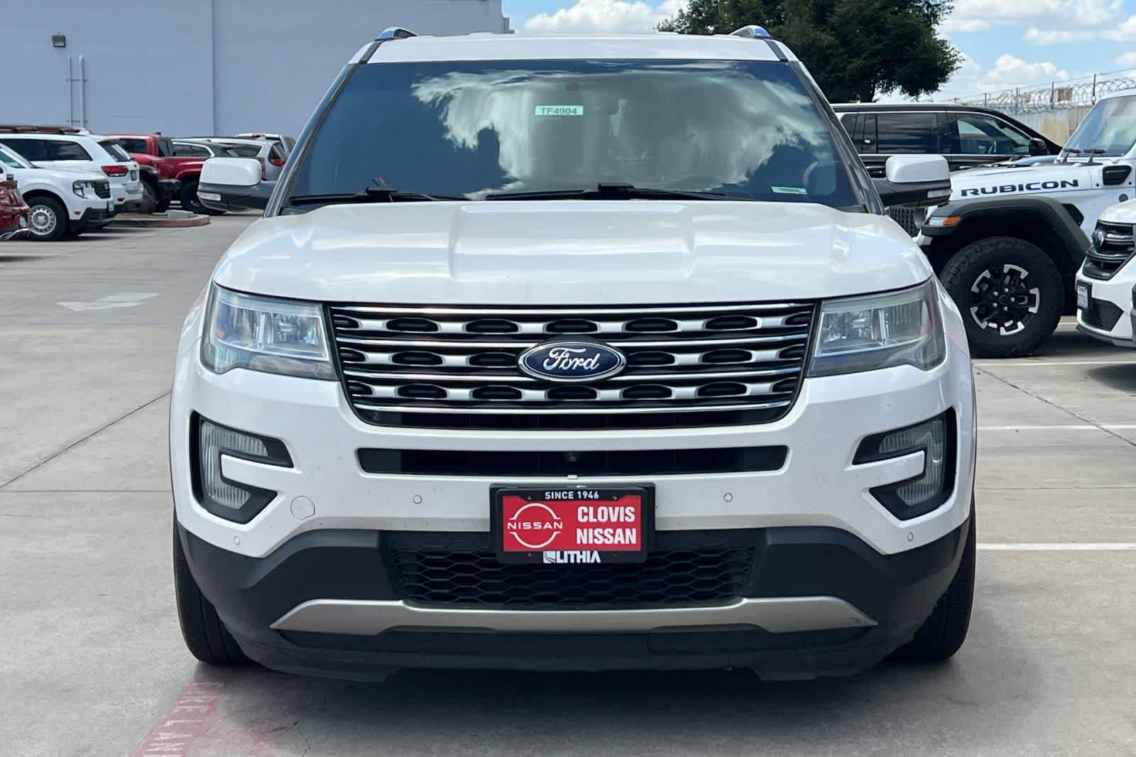 Thumbnail: 2016 Ford Explorer - 11