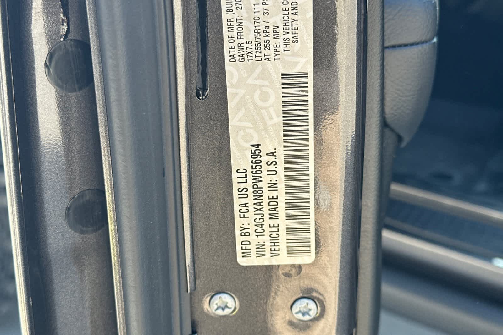 Thumbnail: 2023 Jeep Wrangler - 32