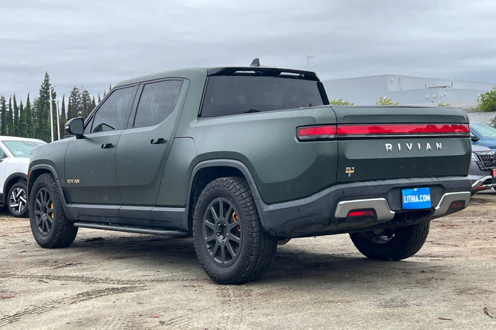 Thumbnail: 2022 Rivian R1T - 7