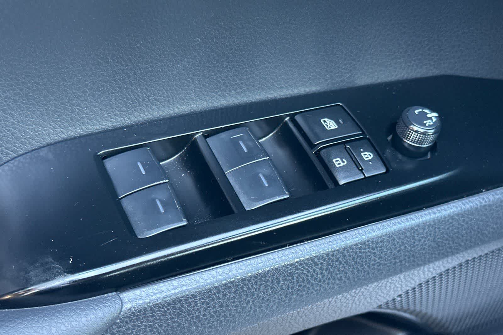 Thumbnail: 2025 Toyota Camry - 14