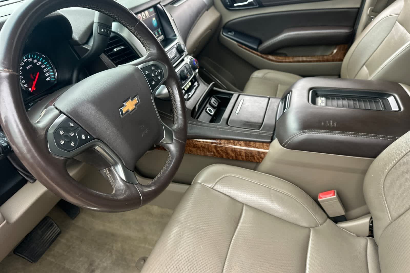 Thumbnail: 2016 Chevrolet Suburban - 12