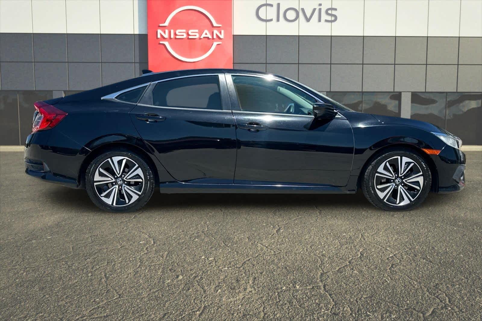 Thumbnail: 2016 Honda Civic - 9
