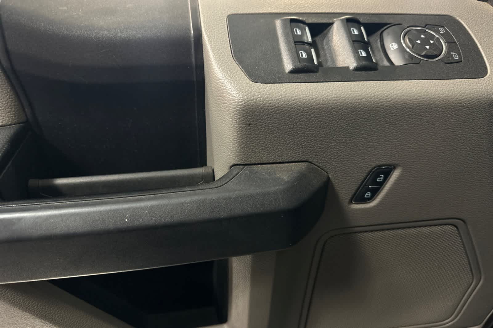 Thumbnail: 2019 Ford F-150 - 15